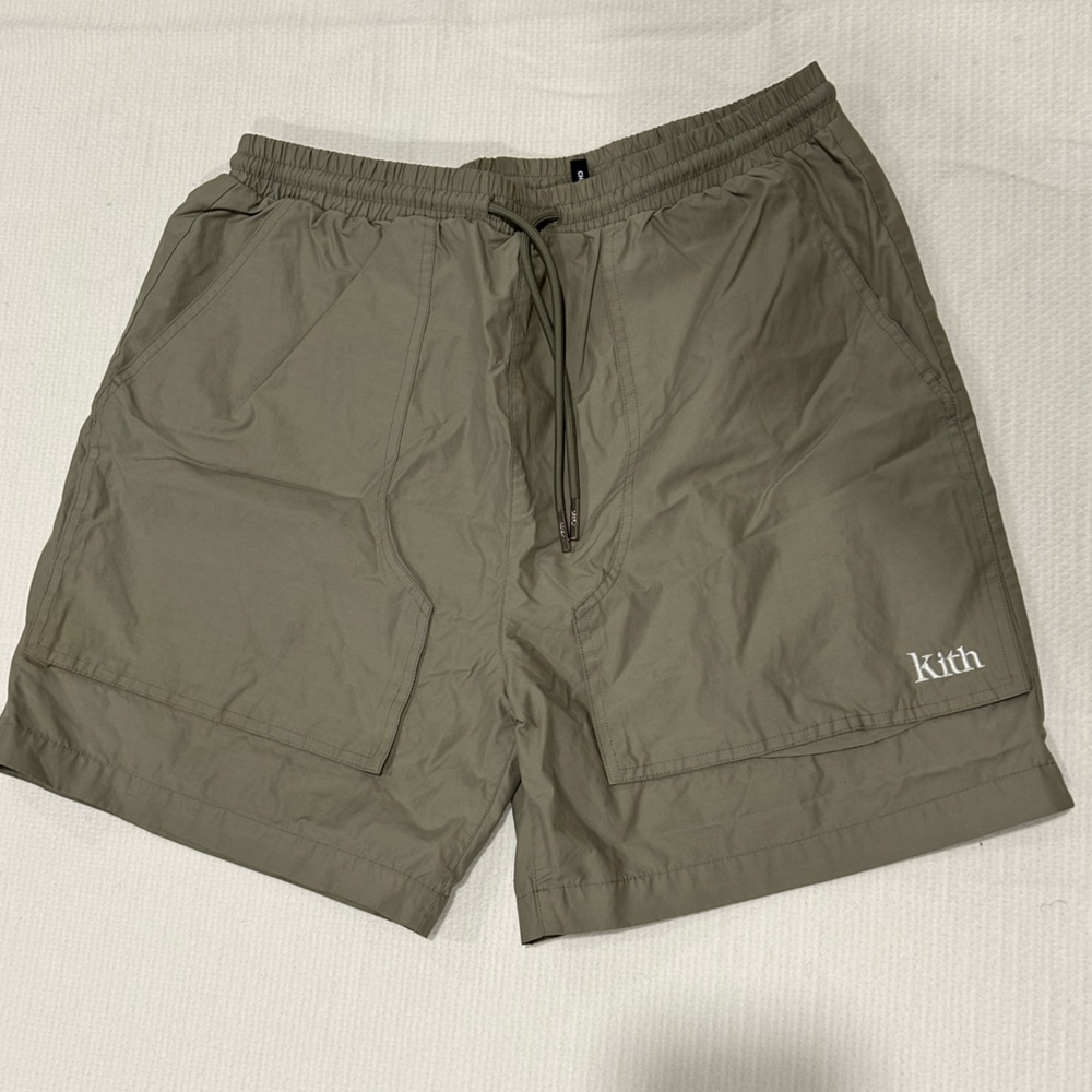 Kith Olive Men's Shorts
